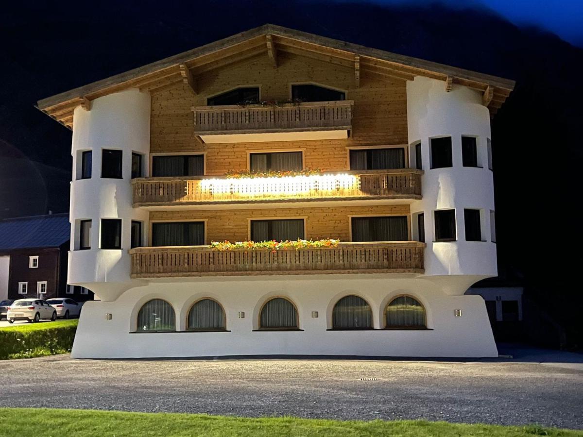 Garni Apart Wallamotta Silvretta Card Premium Betrieb Гальтюр Екстер'єр фото